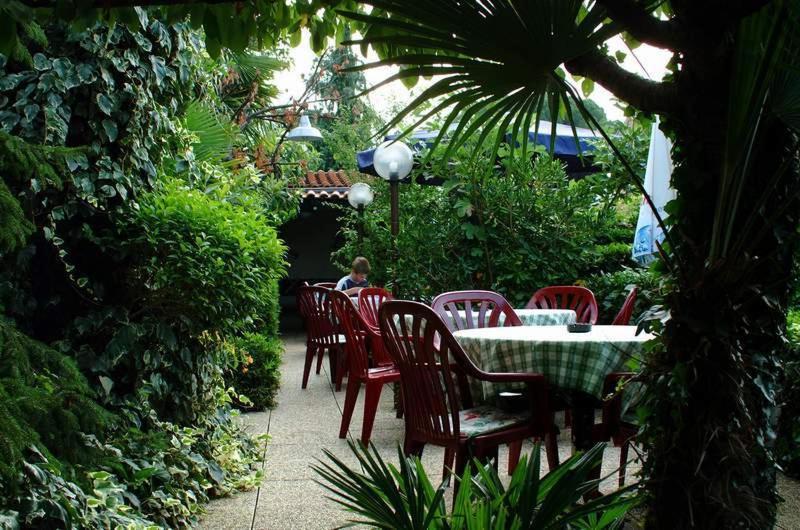 Hotel Makin Novigrad  ภายนอก รูปภาพ
