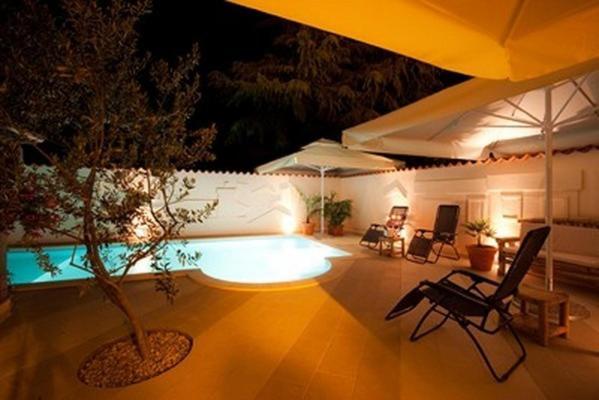Hotel Makin Novigrad  ภายนอก รูปภาพ