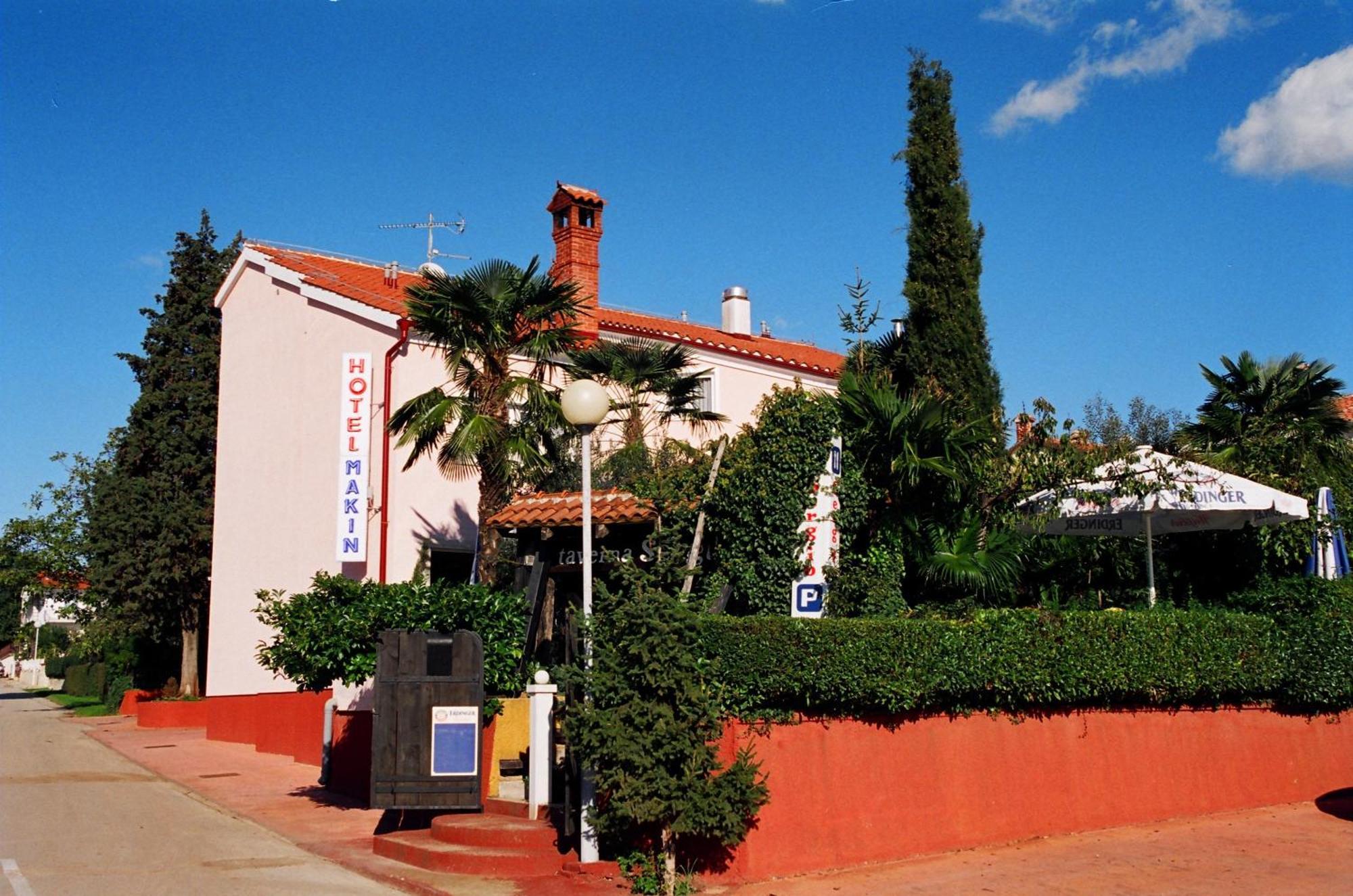 Hotel Makin Novigrad  ภายนอก รูปภาพ